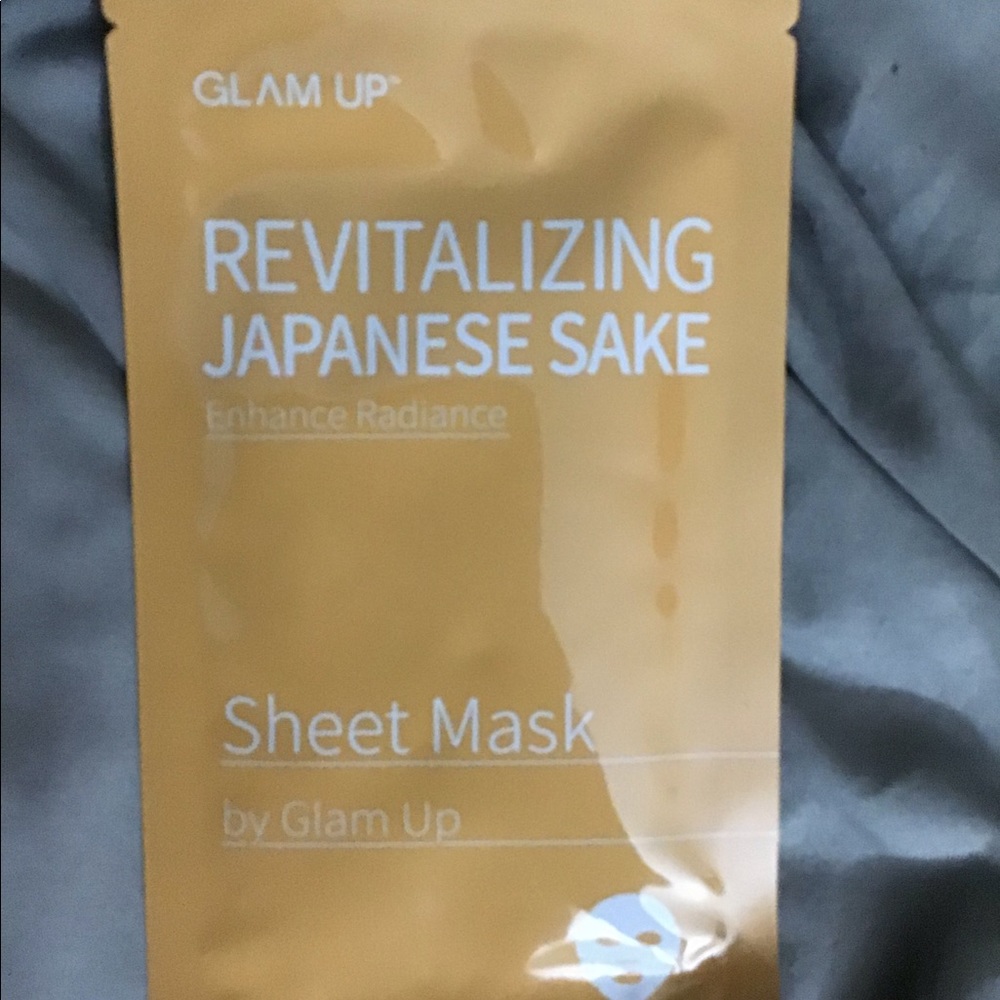 Glam Up